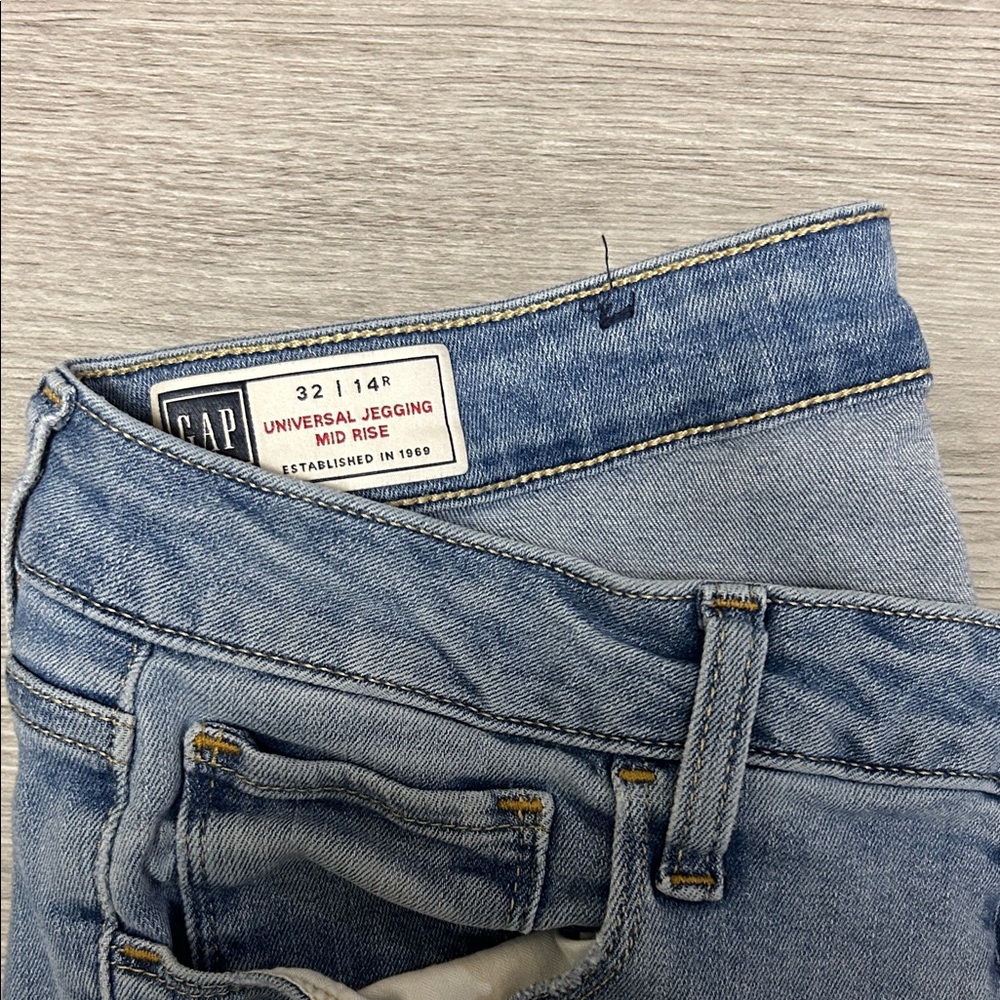 GAP Light Blue Denim Jeggings